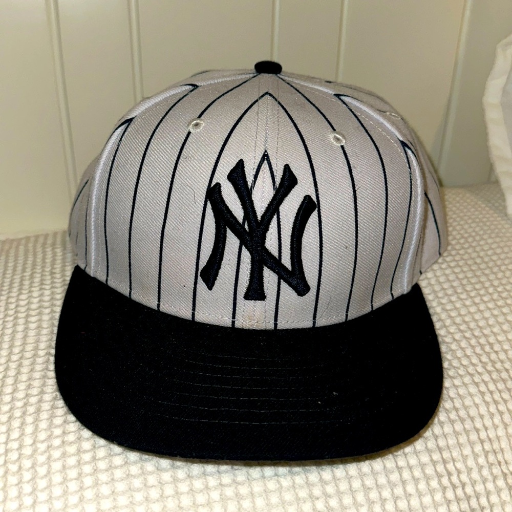 Yankees adjustable cap
